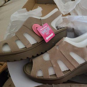 skechers sandals